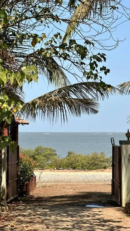 The Seascape gate opening directly onto the sea